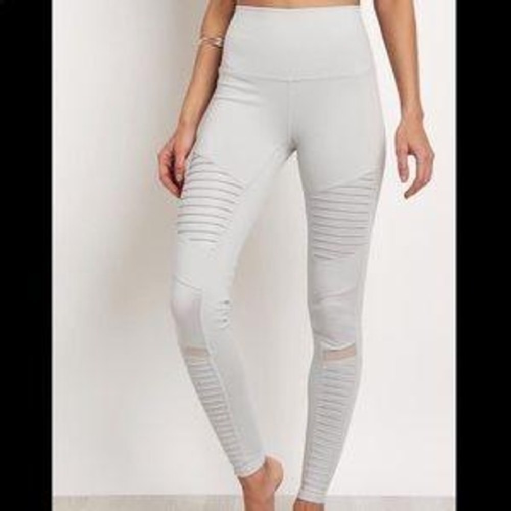 Alo Yoga Women's Ivory High-Waist Moto Leggings Size S